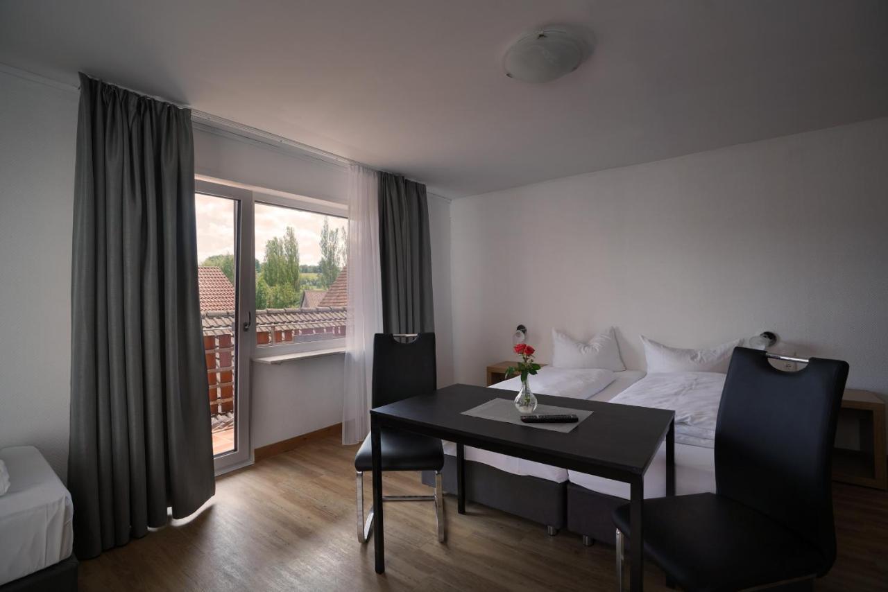 Hotel Gasthof Metzgerei Lamm - Benedikt Rueckel Geiselwind Εξωτερικό φωτογραφία